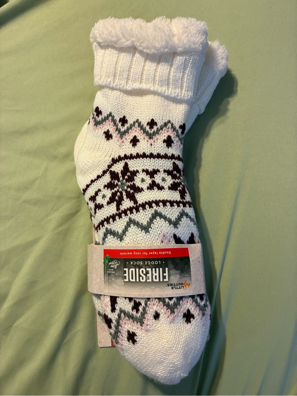 Fireside White Fair Isle Cozy Lodge Socks Infused With Aloe Vera